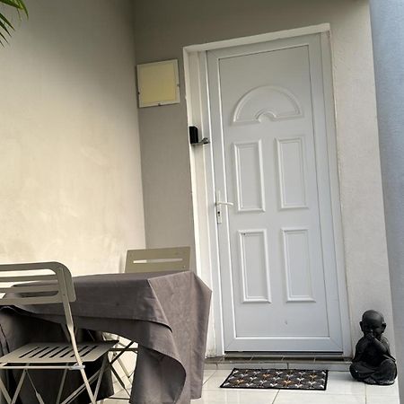 Skys Location Pakehina Bed & Breakfast Шелшер Екстериор снимка